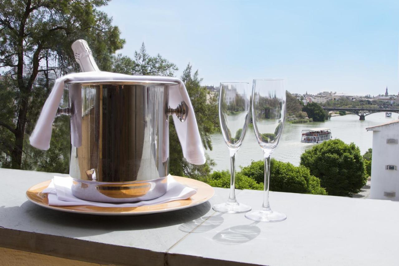 Ribera De Triana Hotel 4*